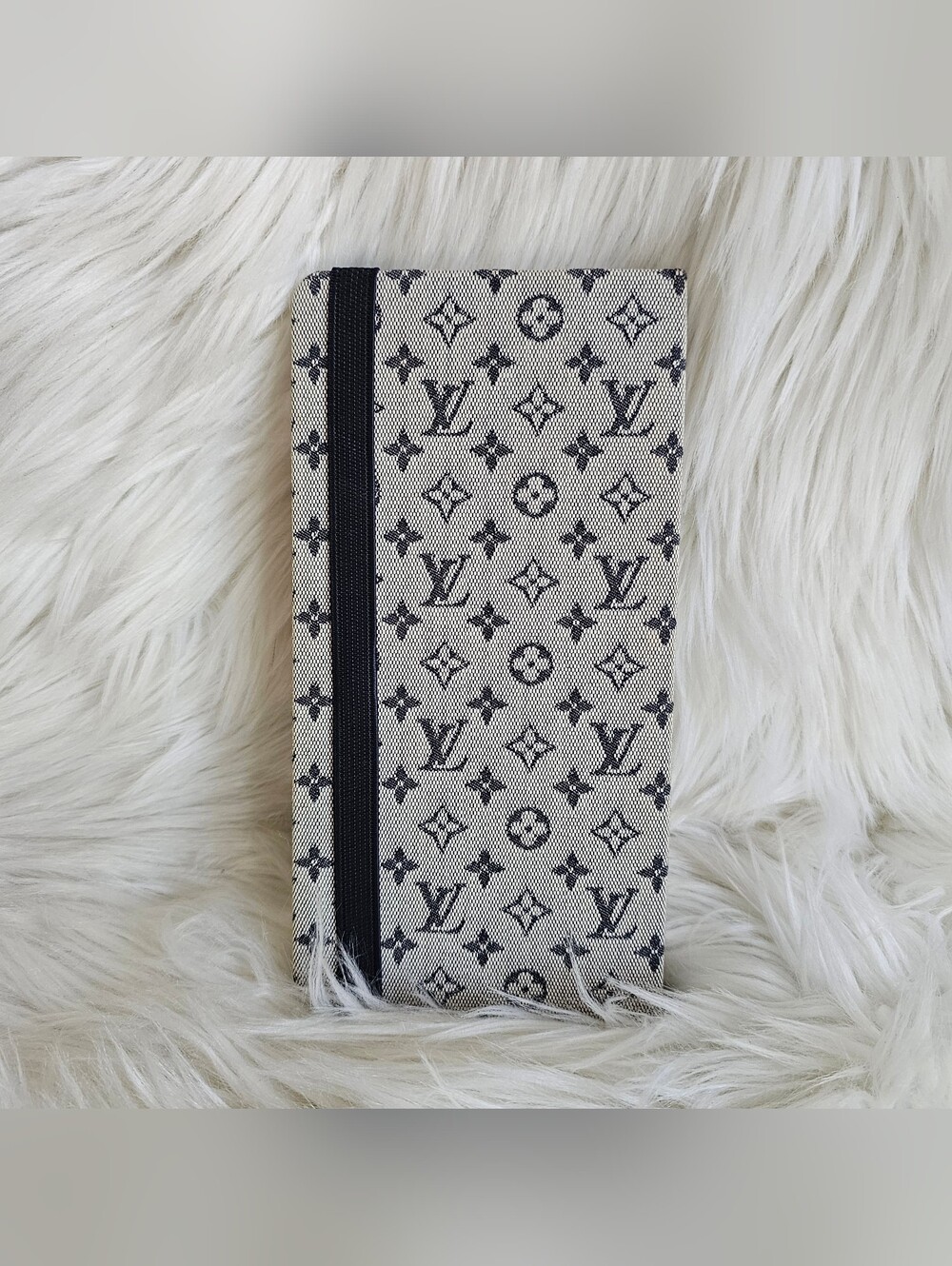 💙 LV Mini Lin Notebook 💙 - Picture 3 of 12